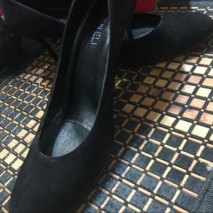 Vaneli vero cuoio womens black  dress shoes heels